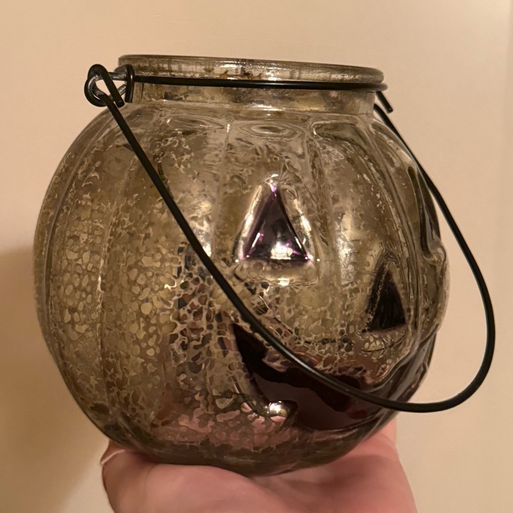 Mercury Glass Jack-o’-lantern Holder - Picture 8 of 16